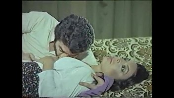 Mature fat lady fucks sharply and gets high from the cock in her vagina